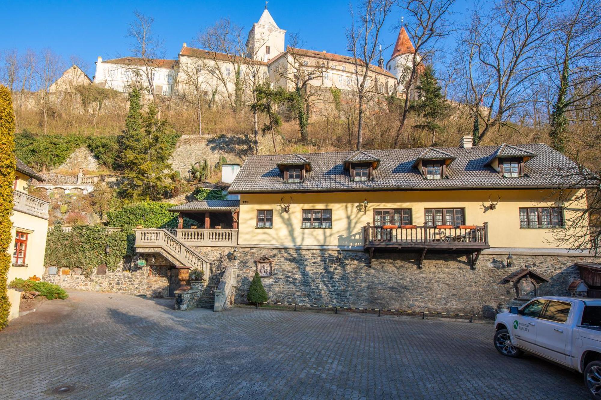 Resort U Jelena Кршивоклат Экстерьер фото