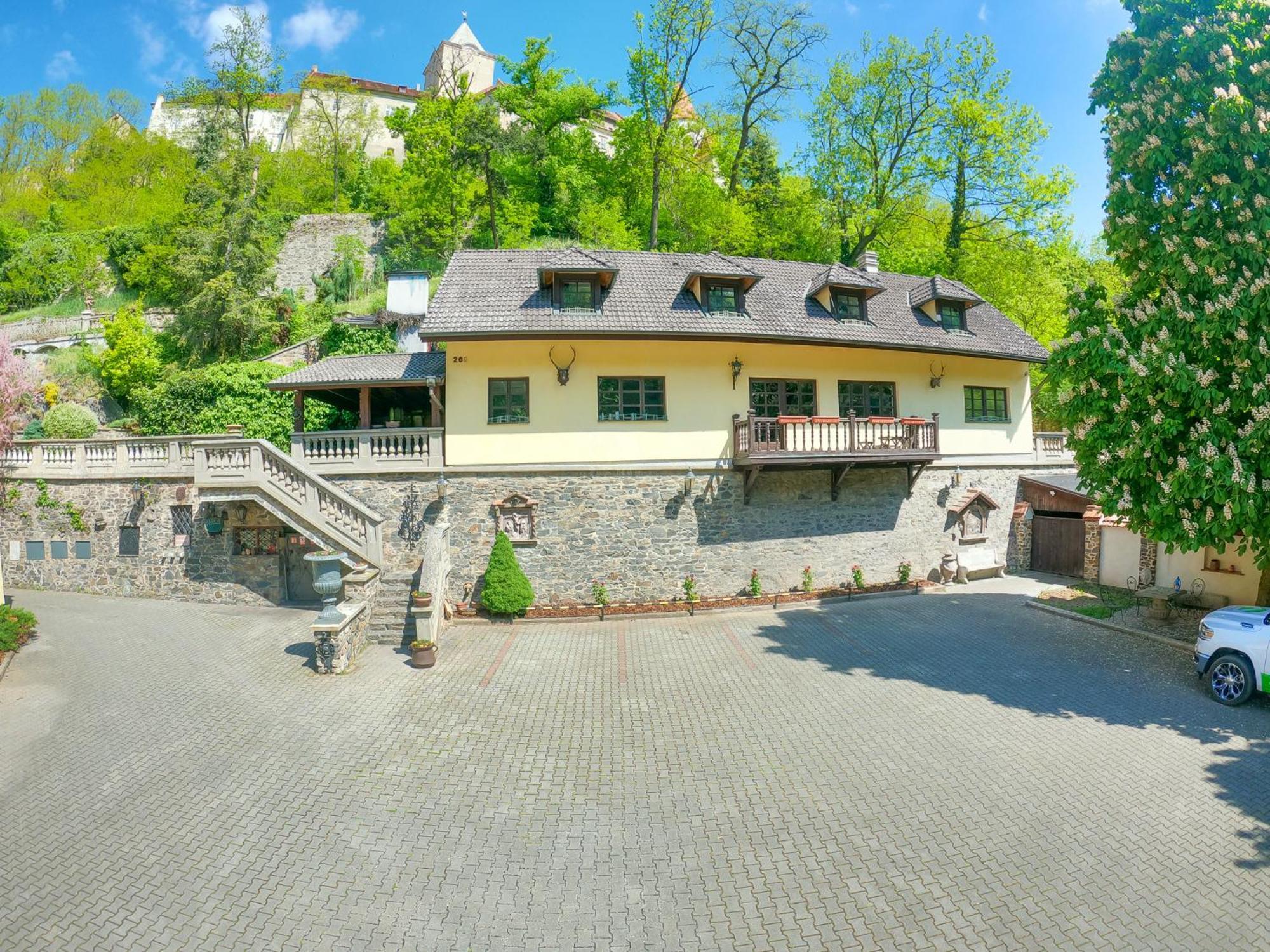 Resort U Jelena Кршивоклат Экстерьер фото