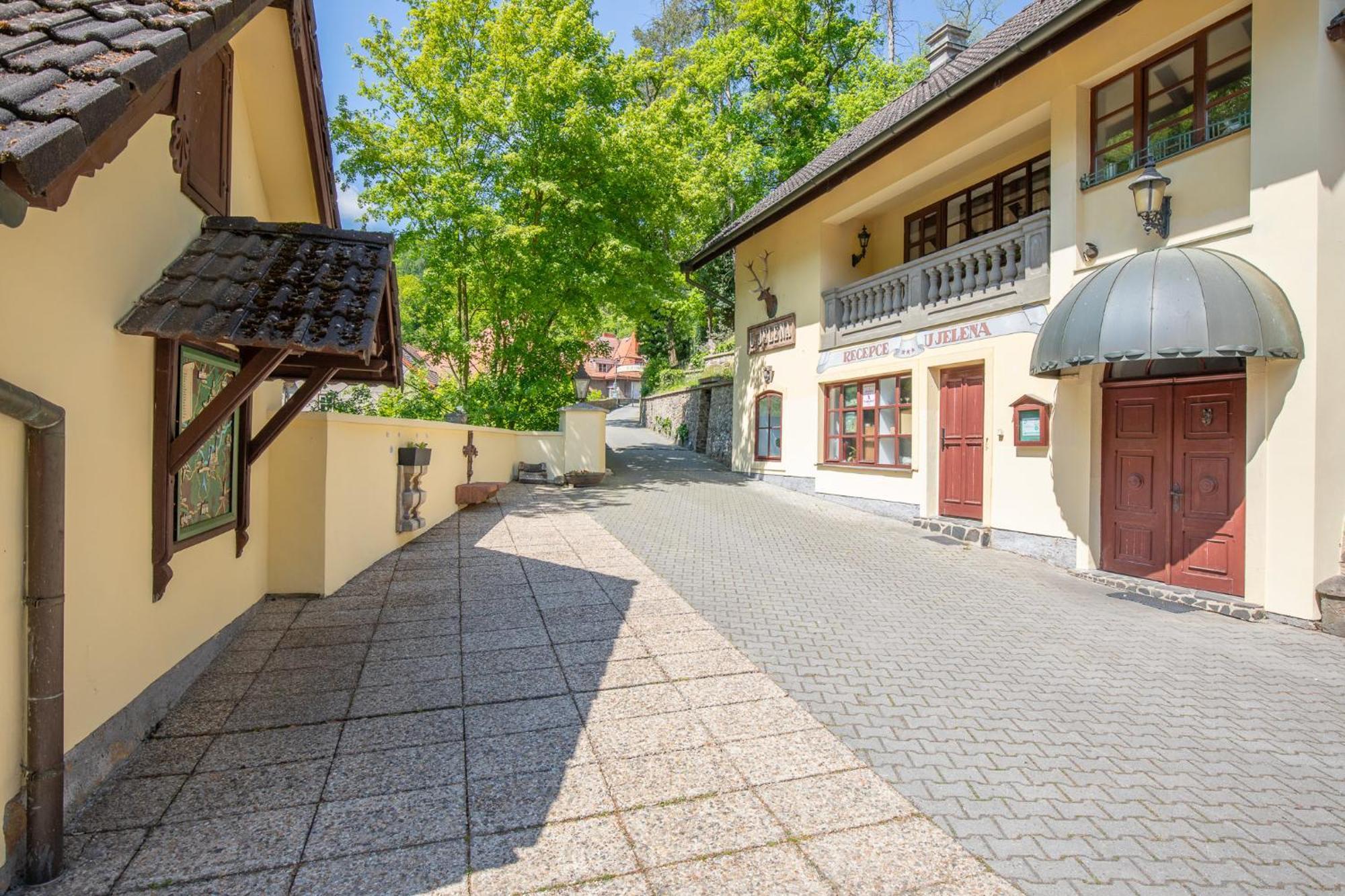 Resort U Jelena Кршивоклат Экстерьер фото