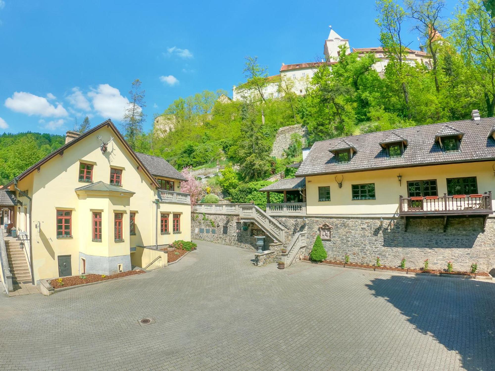 Resort U Jelena Кршивоклат Экстерьер фото